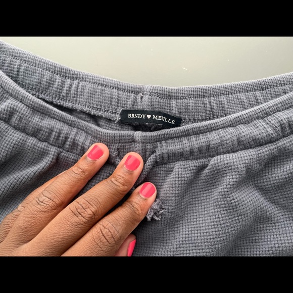 Dark blue Brandy Melville shorts - Picture 2 of 3